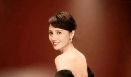 热门大瓜 娱乐圈女明星,揭秘热门大瓜背后的真相与争议